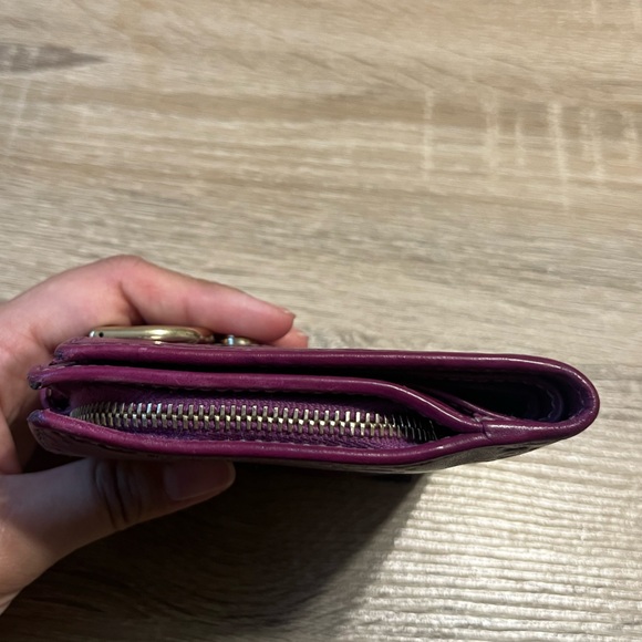 GUCCI Abbey GG Chishima Bifold Purple Leather Wallet - Picture 12 of 13